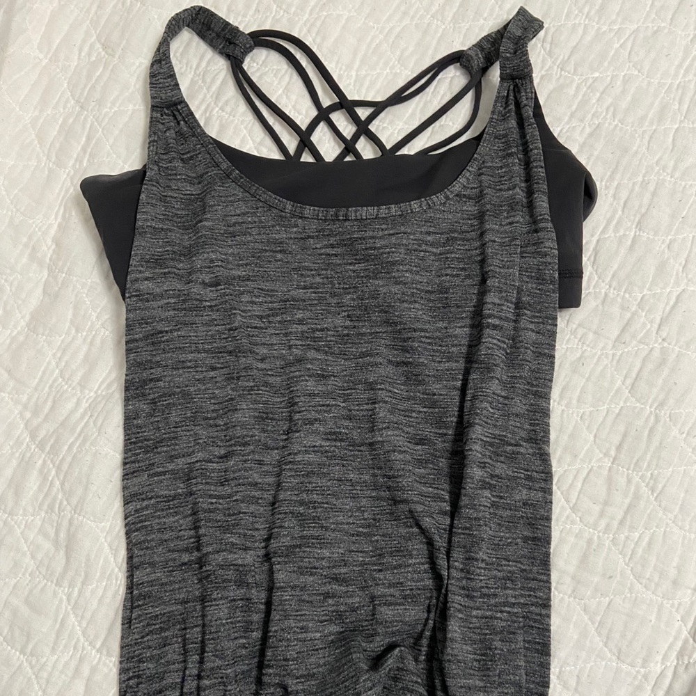 Lulu lemon athletica top
